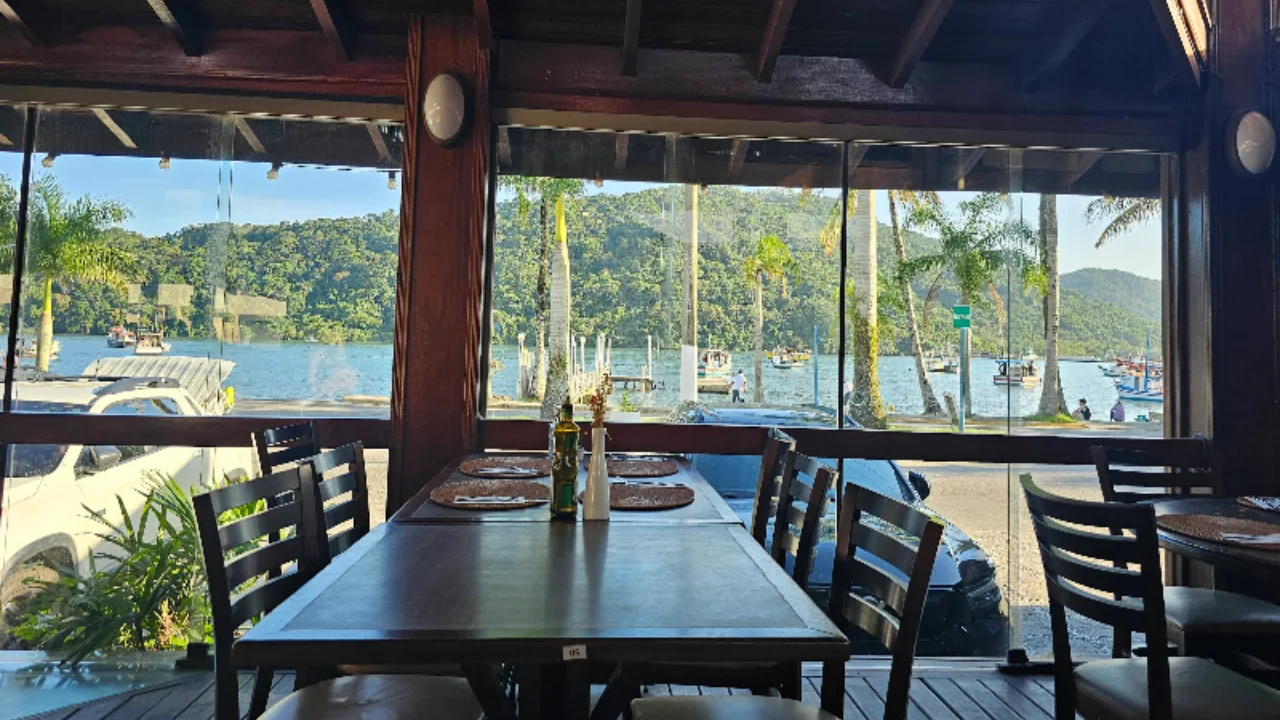 Restaurante-Acqua-Azul-em-Bertioga-Restaurante-em-Bertioga-Guia-Em-Bertioga