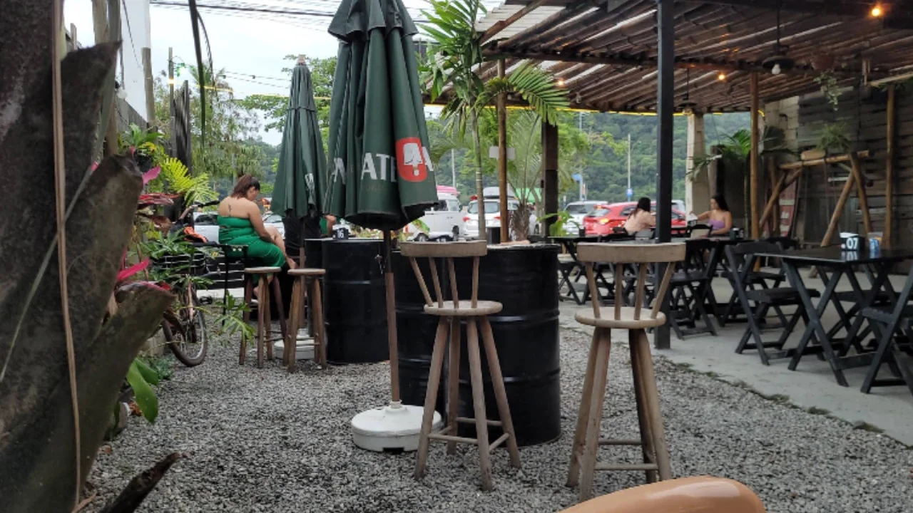 Villa-Caicara-Boteco-em-Bertioga-Restaurante-em-Bertioga-Guia-Em-Bertioga